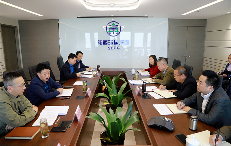 熊良虎在听取水环境公司专题汇报时强调：咬定目标、坚定信心，以决战决胜姿态完成全年经营任务