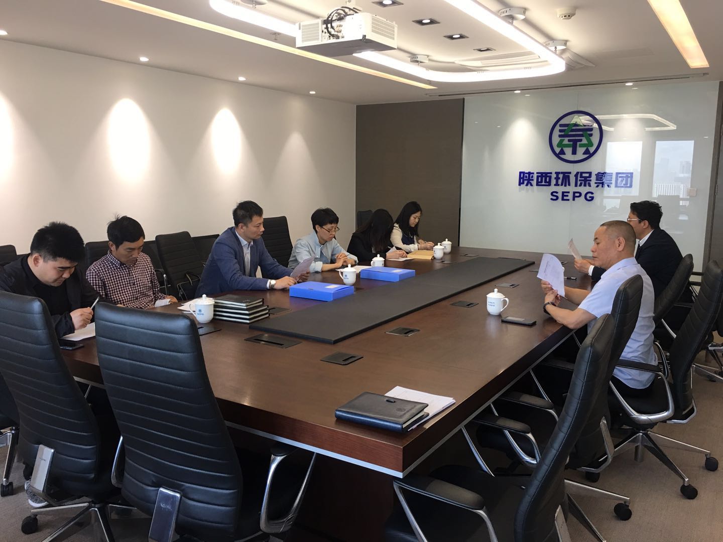 驻省国资委纪检组检查陕西必赢网络游戏平台集团党风廉政建设工作 驻省国资委纪检组检查陕西必赢网络游戏平台集团党风廉政建设工作