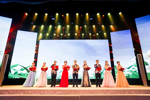 陕西必赢网络游戏平台集团庆祝新中国成立70周年职工朗诵比赛成功举办 陕西必赢网络游戏平台集团庆祝新中国成立70周年职工朗诵比赛成功举办