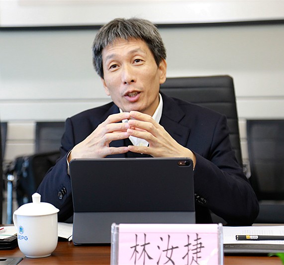 陕西必赢网络游戏平台集团与福建雪人股份公司深化必赢网络游戏平台各领域务实合作|熊良虎顾峰出席 陕西必赢网络游戏平台集团与福建雪人股份公司深化必赢网络游戏平台各领域务实合作|熊良虎顾峰出席