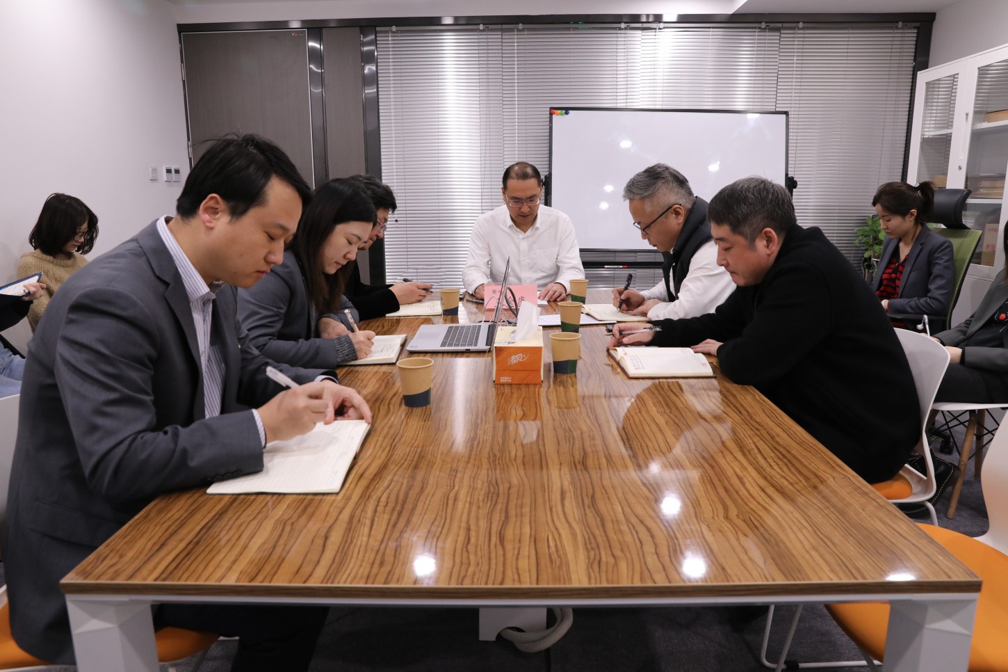 陕西必赢网络游戏平台集团领导赴投资公司宣讲党的十九届四中全会精神