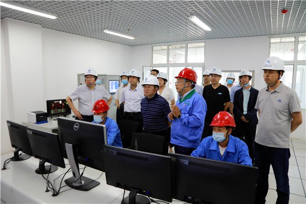 陕西必赢网络游戏平台集团复工复产促增长项目观摩会议与会人员走进必赢网络游戏平台保隆生态三秦在延在铜项目 陕西必赢网络游戏平台集团复工复产促增长项目观摩会议与会人员走进必赢网络游戏平台保隆生态三秦在延在铜项目