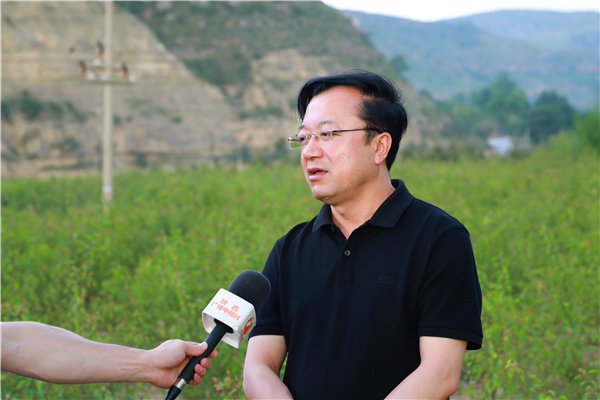 中省媒体采访团到陕西必赢网络游戏平台集团陕北片区重点项目集中采访 中省媒体采访团到陕西必赢网络游戏平台集团陕北片区重点项目集中采访