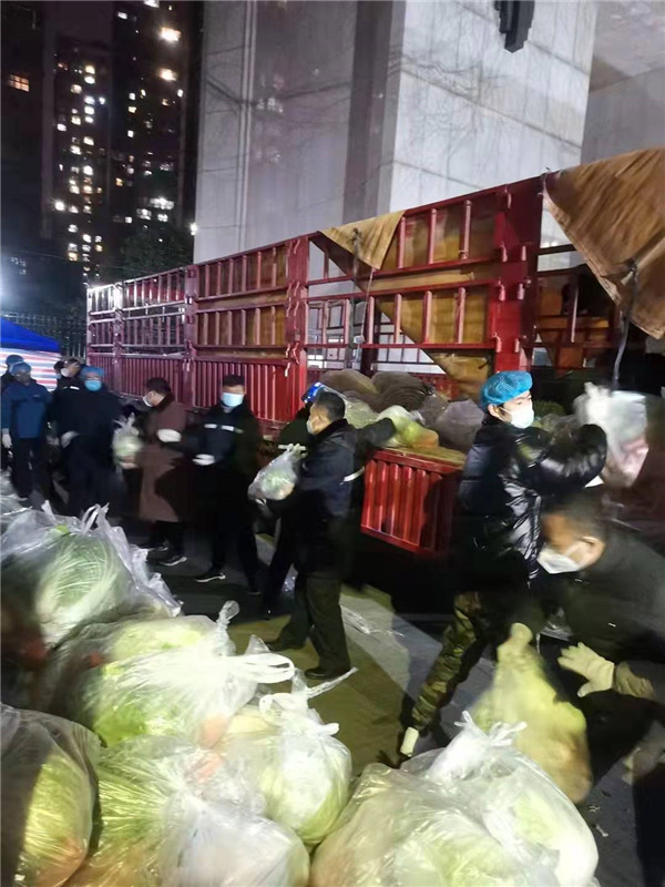 陕西必赢网络游戏平台集团:响彻在战“疫”前线的入党誓词 陕西必赢网络游戏平台集团:响彻在战“疫”前线的入党誓词