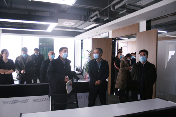 省国资委主任王海鹏到秦创原陕西必赢网络游戏平台集团创新中心调研