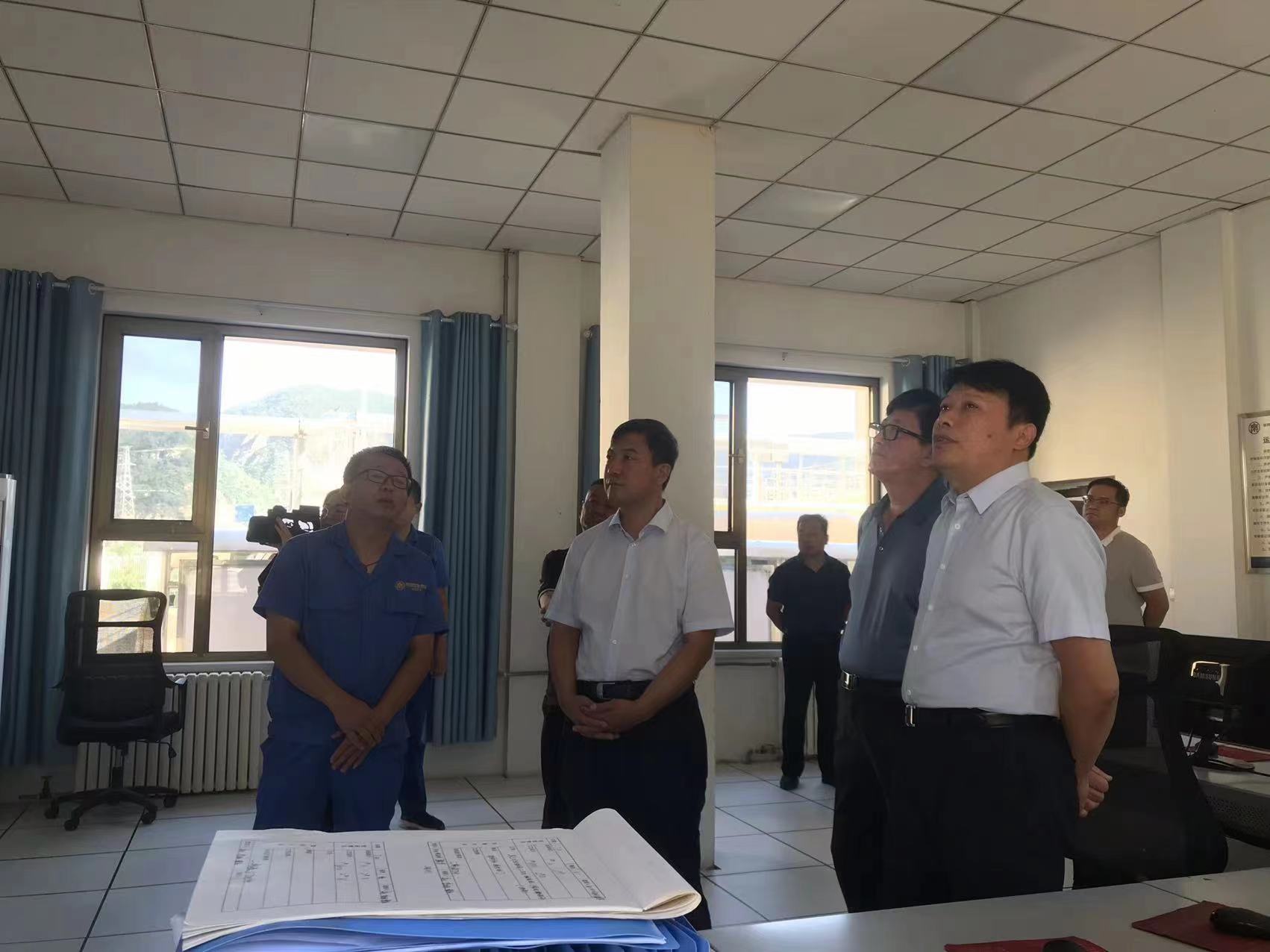 陕西省生态环境厅党组成员、副厅长张金东到水环境公司子长污水处理厂调研 陕西省生态环境厅党组成员、副厅长张金东到水环境公司子长污水处理厂调研