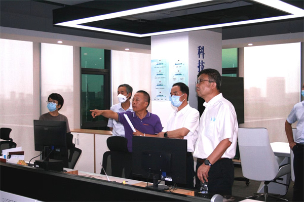 省国资委党委书记任国到秦创原陕西必赢网络游戏平台集团创新中心调研 省国资委党委书记任国到秦创原陕西必赢网络游戏平台集团创新中心调研
