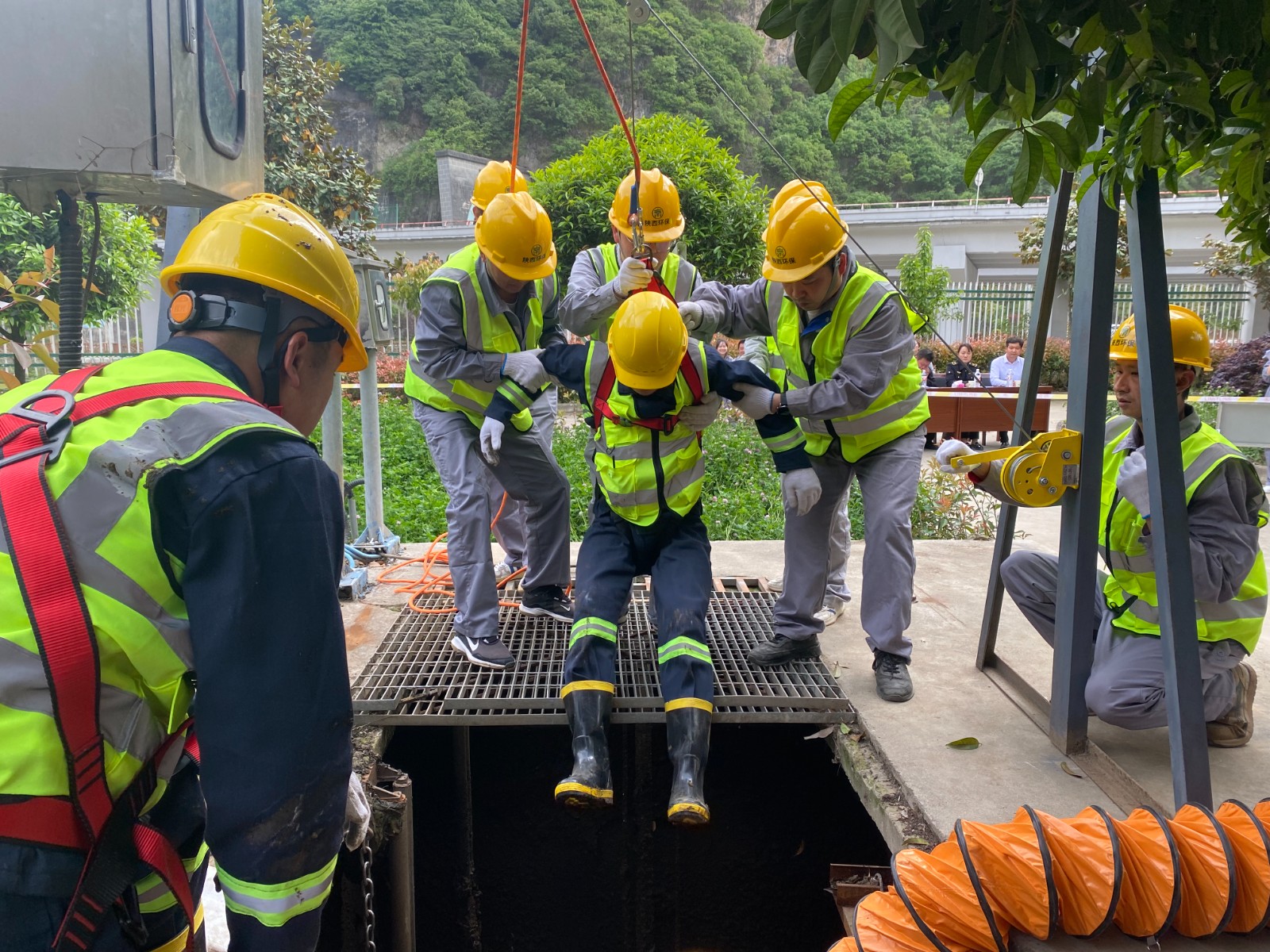 水环境公司:“四抓四保障”筑牢安全必赢网络游戏平台防线 水环境公司:“四抓四保障”筑牢安全必赢网络游戏平台防线