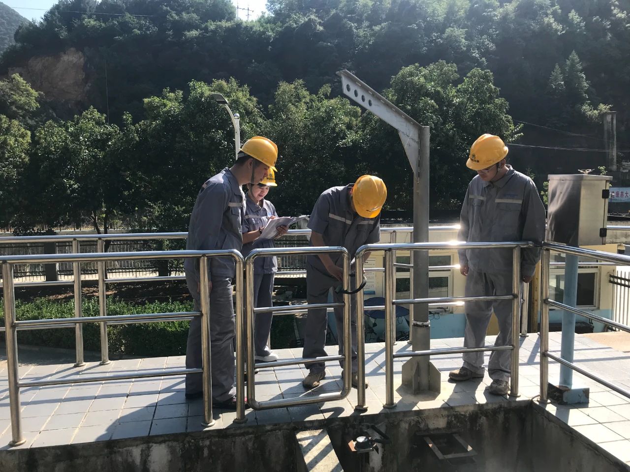 镇安公司开展中秋节前安全生产专项检查 镇安公司开展中秋节前安全生产专项检查