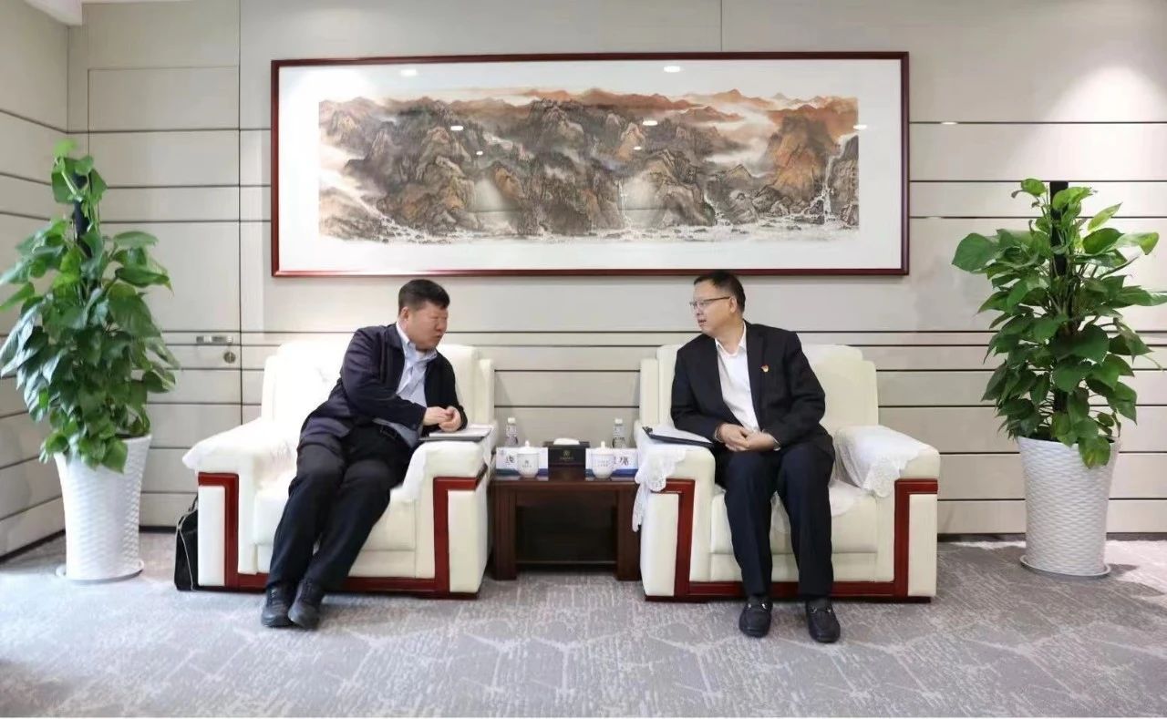 陕西必赢网络游戏平台集团与宁夏建投集团座谈交流 陕西必赢网络游戏平台集团与宁夏建投集团座谈交流