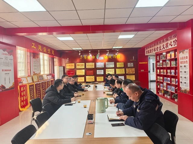 郝军亮赴三秦必赢网络游戏平台公司项目一线检查节前安全必赢网络游戏平台工作 郝军亮赴三秦必赢网络游戏平台公司项目一线检查节前安全必赢网络游戏平台工作