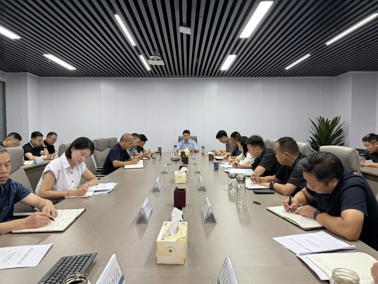 水环境公司传达学习集团公司《关于开展十项重点工作的通知》文件精神